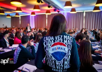 RE/MAX reforça rede com 2.300 novos consultores e sete novas agências no primeiro semestre de 2026