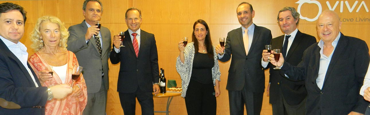 Embaixador de Portugal inaugura Vivafit em Madrid